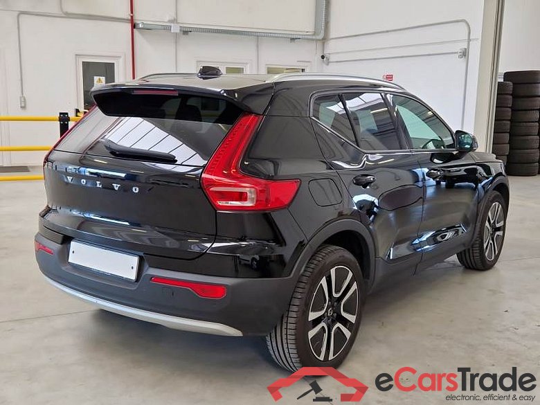 VOLVO XC40 / 2017 / 5P / SUV T3 GEATRONIC BUSINESS PLUS #2