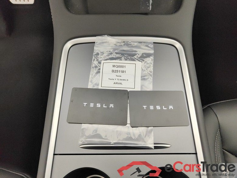 Tesla Model Y Performance Dual Motor AWD 5d #4