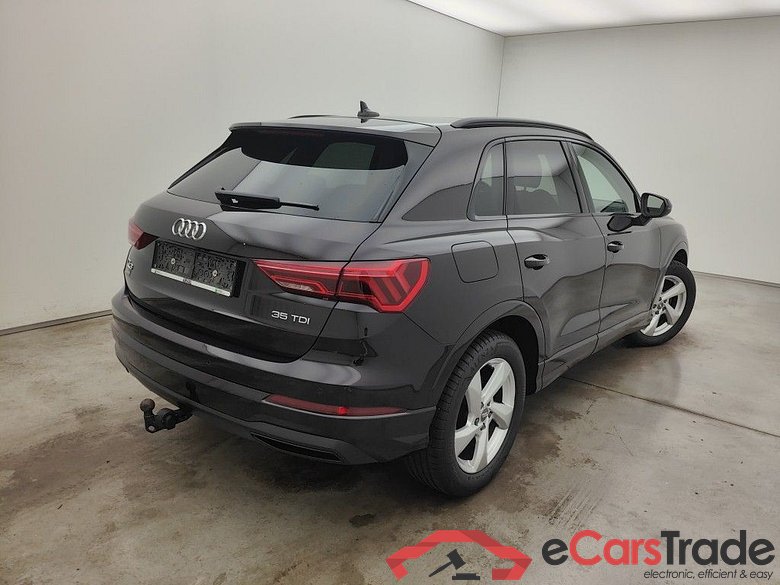 Audi Q3 35 TDI S tronic Advanced Business Editio 5d #2