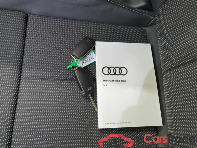 Audi Q3 45 TFSI e S tronic S edition 5d #4