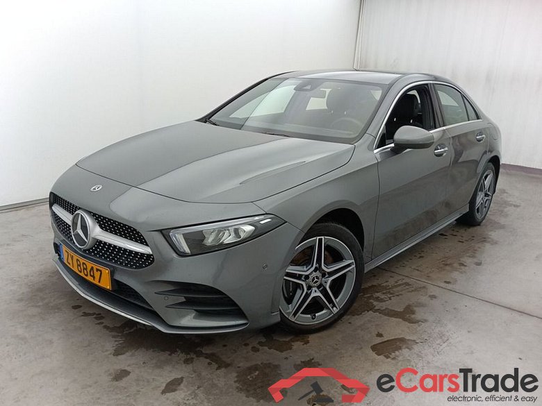 MERCEDES CLASSE A SEDAN (V177) A 250 e 160hp PHEV AMG Line 4d