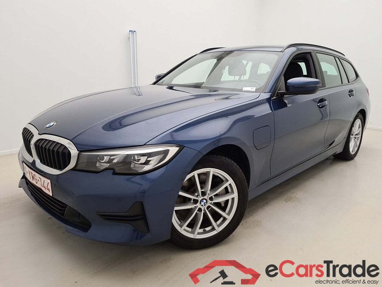 BMW 3-SERIE TOURING 330E AUT #1