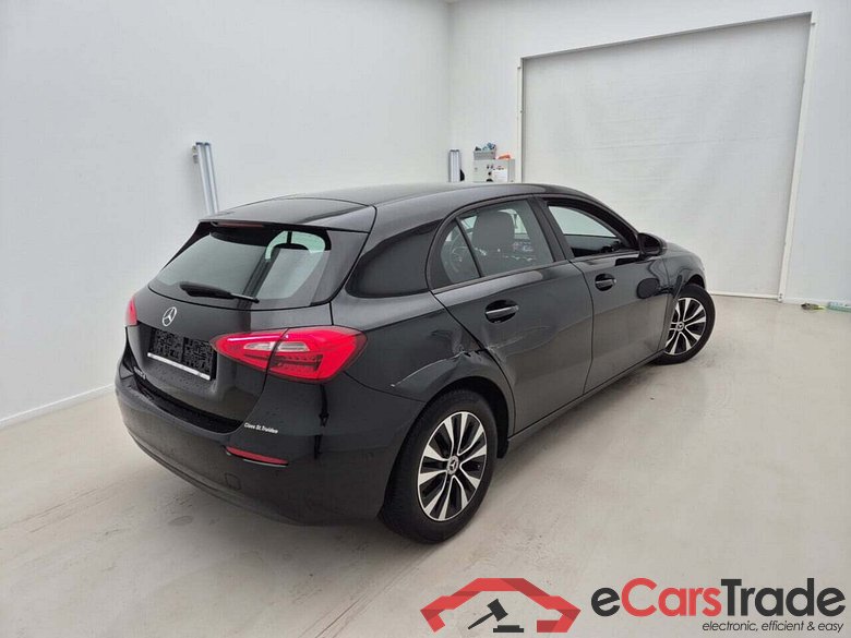 MERCEDES-BENZ A-KLASSE 180D BUSINESS SOLUTION DCT #2