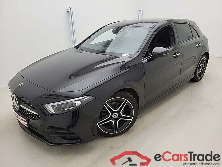 MERCEDES-BENZ A-KLASSE 180D AMG LINE DCT