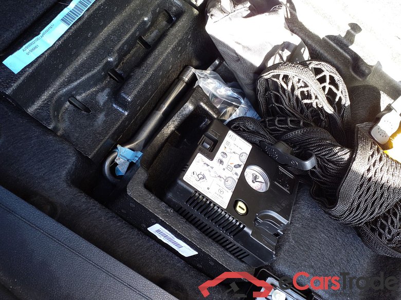 Mercedes E 220d Cabrio AMG Aut. LED-Multibeam Widescreen Navi Sport-Leather Camera 360° KeylessGo Klima PDC ... #6