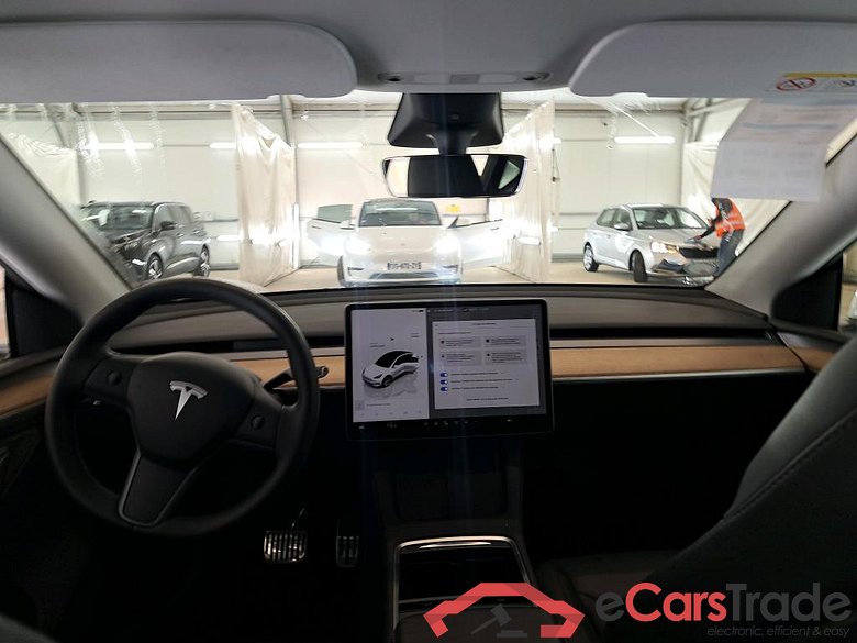 TESLA Model Y / 2020 / 5P / SUV Long Range Dual Motor AWD #6