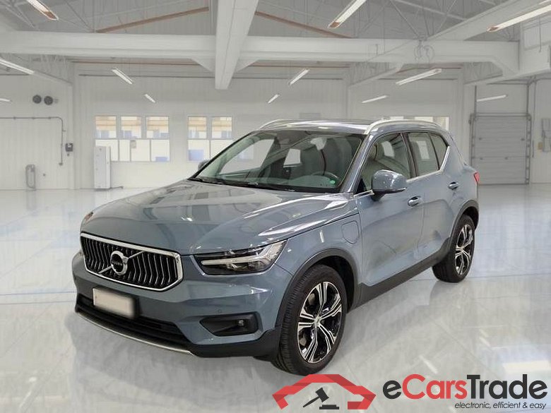 VOLVO XC40 / 2017 / 5P / SUV T5 PLUG-IN HYBRID AUTO RECHARGE INSCR. #1