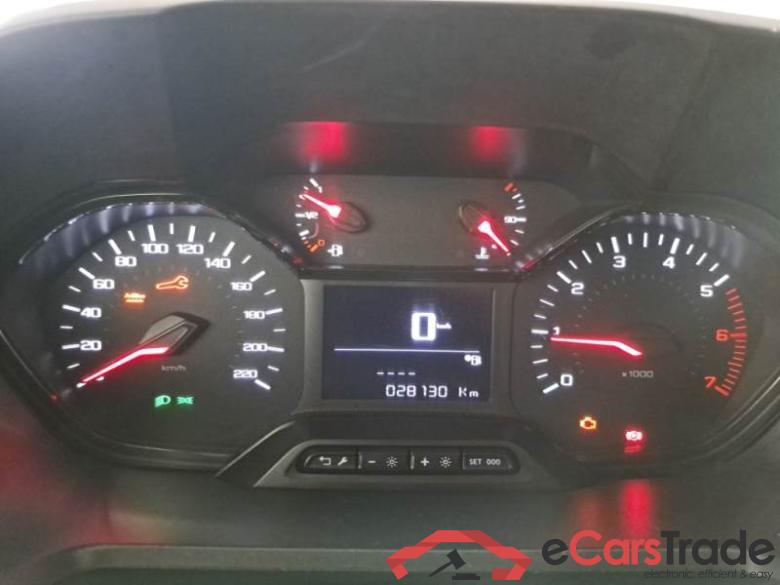 PEUGEOT PARTNER / 2018 / 4P / VETT. FURGONATA L2 BLUEHDI 130CV PREMIUM #4