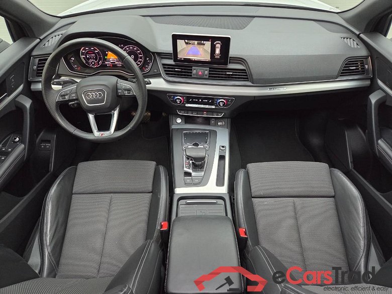 AUDI Q5 55 TFSI e quattro Competition #6