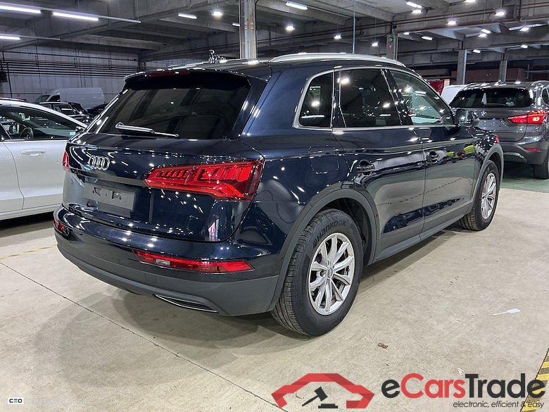 AUDI Q5 DIESEL - 2017 30 TDi Business Edition S tronic #4