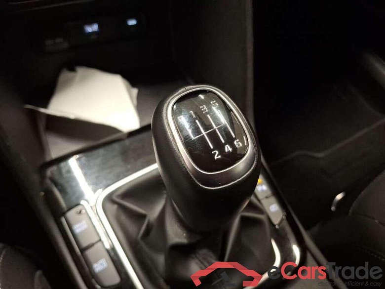 KIA SPORTAGE 1.6 T-GDi MHEV DynamicLine #6