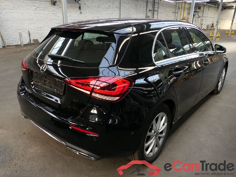 MERCEDES-BENZ A-Klasse A 200 d 8G-DCT Progressive 5d 110kW #2