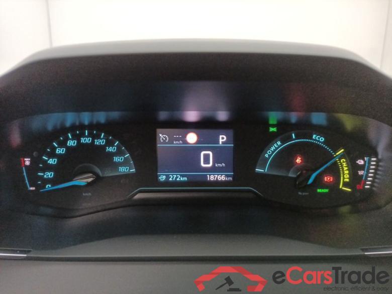 PEUGEOT E-2008 50 kWh Allure 5d #6