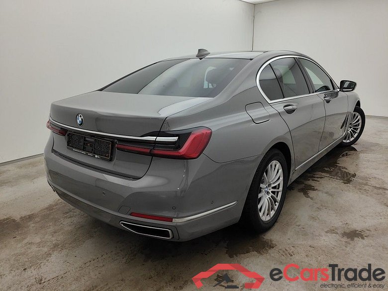 BMW 7 DIESEL - 2019 730 dXA 265 AdBlue (EU6d-TEMP) 4d #2