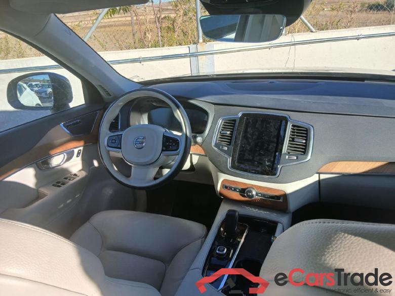 VOLVO XC90 / 2019 / 5P / todoterreno 2.0 B5 D AWD Momentum Pro Auto #3