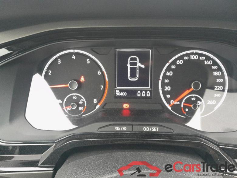 VOLKSWAGEN Polo / 2017 / 5P / berlina con portón Advance 1.0 TSI 70kW (95CV) #5