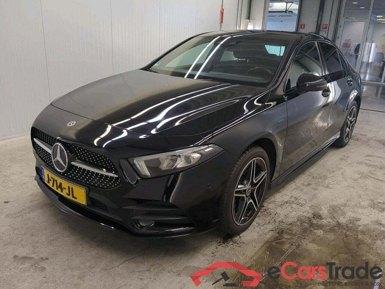 MERCEDES-BENZ A-klasse 250 e Bns Sol. AMG