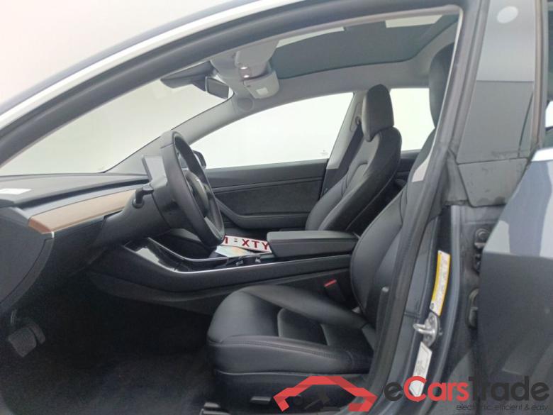 Tesla Model 3 Standard RWD Plus 4d #3