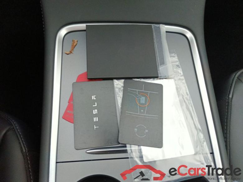 TESLA MODEL 3 - 2021 75 kWh AWD Long Range Dual Motor (366kW) 5d #4