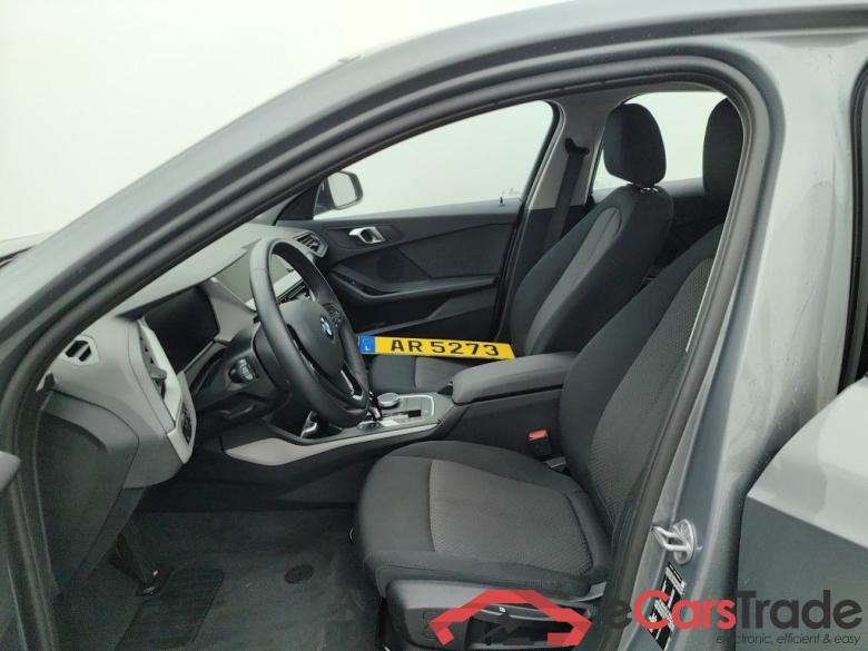 BMW 1 HATCH DIESEL - 2019 118 dA 150hp (EU6AP) 5d #3