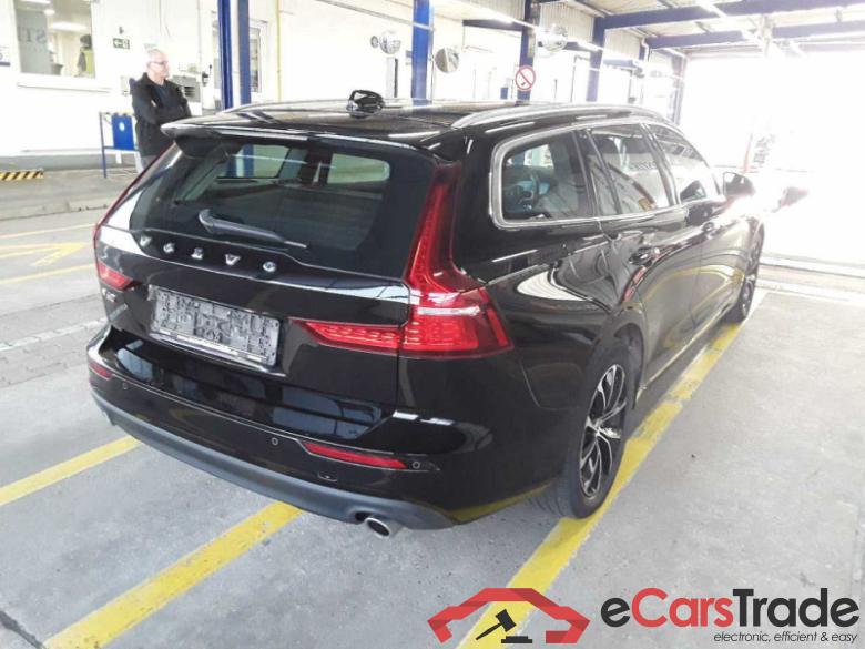 Volvo V60 Kombi (2018->) DE - Kb5 B4 (Diesel) EU6d, Momentum Pro Mild-Hybrid (EURO 6d), 2020 - 2021 #4