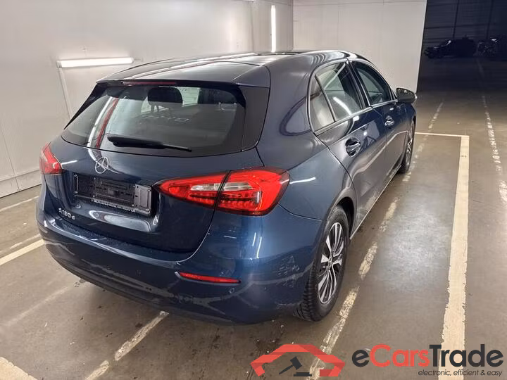 Mercedes A 180d Widescreen Navi KeylessGo Сamera Klima PDC ... #3