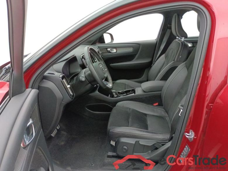 Volvo XC40 P8 4x4 Recharge R-Design 5d #3