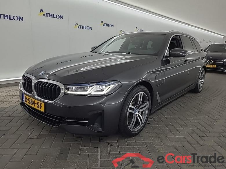 BMW 5-serie Touring 530e Business Edition Plus 5D 215kW #1