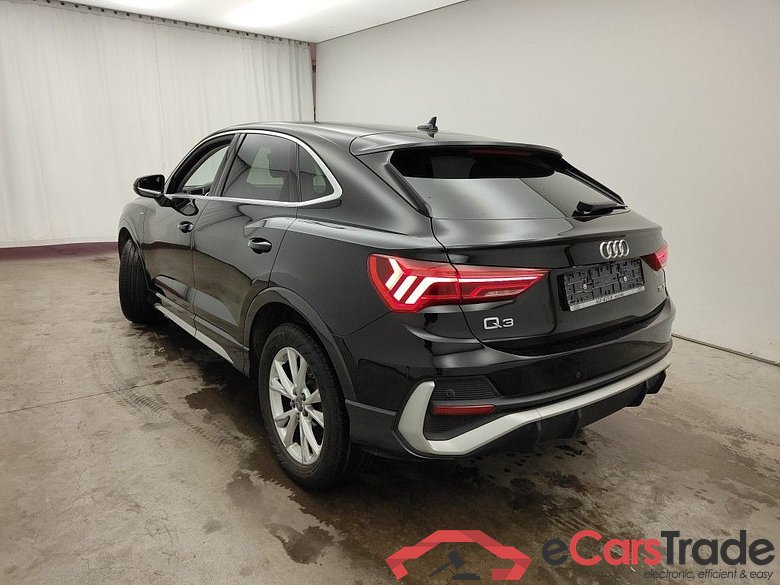 Audi Q3 Sportback 2.0 35 TDI S tronic S Line Business Ed 5d #3