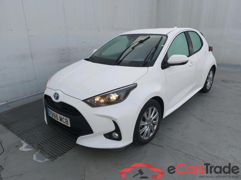 TOYOTA Yaris / 2020 / 5P / berlina con portón 1.5 120H Active Tech #1