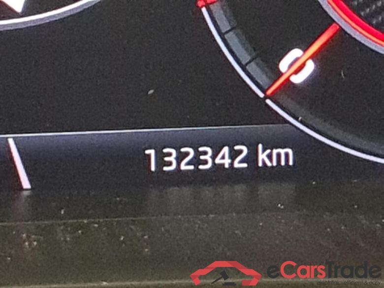 SKODA Karoq 1.5 TSI Sportline Business DSG #4