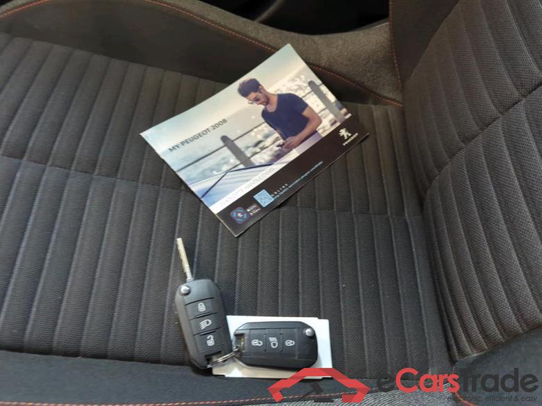 PEUGEOT 2008 74 kW #6