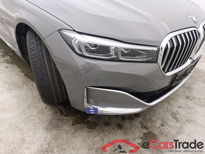 BMW 7 - 2019 745eAL 286 Long Plug-In Hybrid (EU6d-TEMP) 4d Auto #1