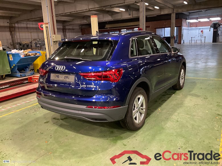 AUDI Q3 1.4 45 TFSI E S TRONIC #4