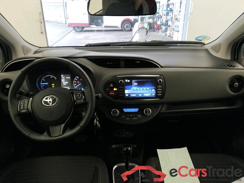 TOYOTA Yaris / 2017 / 5P / berlina con portón 1.5 100H Active #3