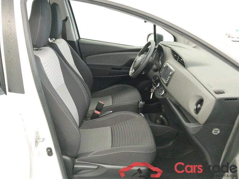 TOYOTA Yaris / 2017 / 5P / berlina con portón 1.5 100H Active #6