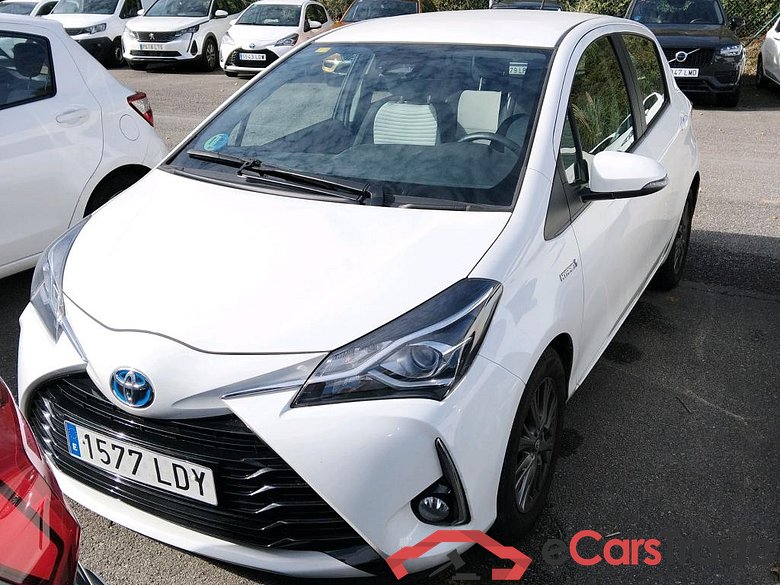 TOYOTA Yaris / 2017 / 5P / berlina con portón 1.5 100H Active #1