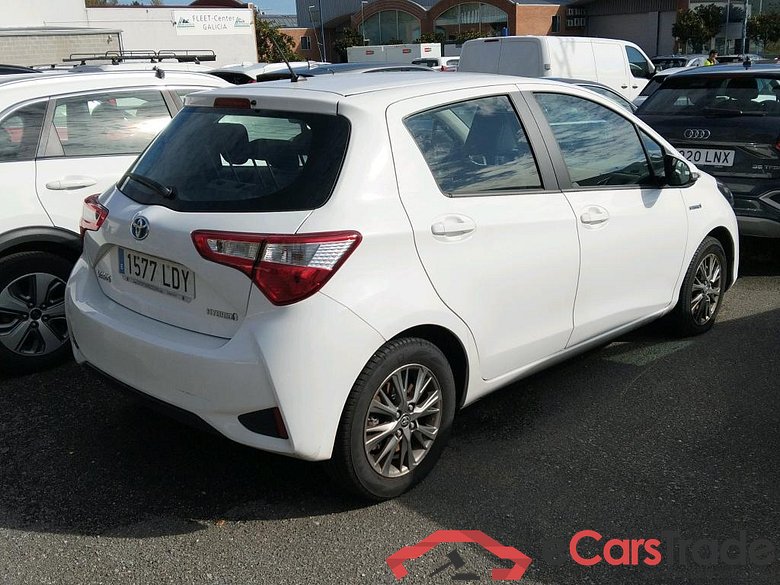 TOYOTA Yaris / 2017 / 5P / berlina con portón 1.5 100H Active #2