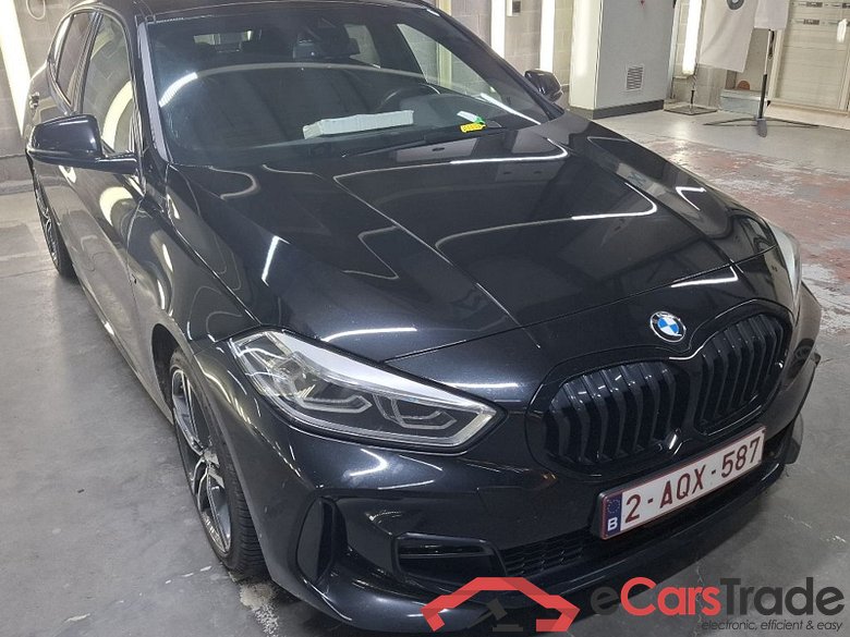 BMW 118i M-Sport Aut. Pano LED-Xenon LC-Pro Navi 1/2 Sport-Leather KeylessGo Camera Klima PDC ... #2