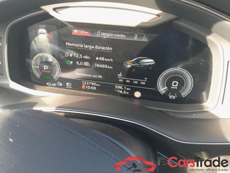 AUDI Q7 / 2019 / 5P / todoterreno S line 55 TFSIe 280kW(381CV) quattro tip #5