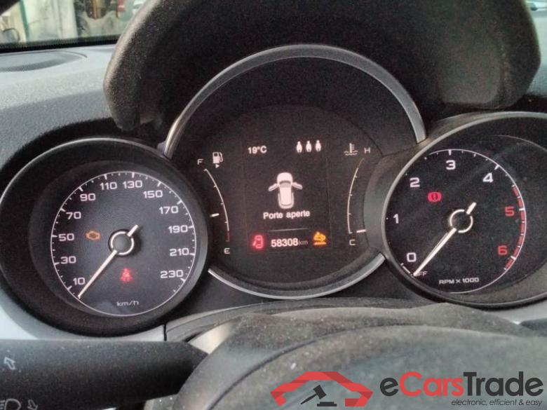 FIAT 500X / 2018 / 5P / CROSSOVER 1.3 MJET 95CV E6D CONNECT #4