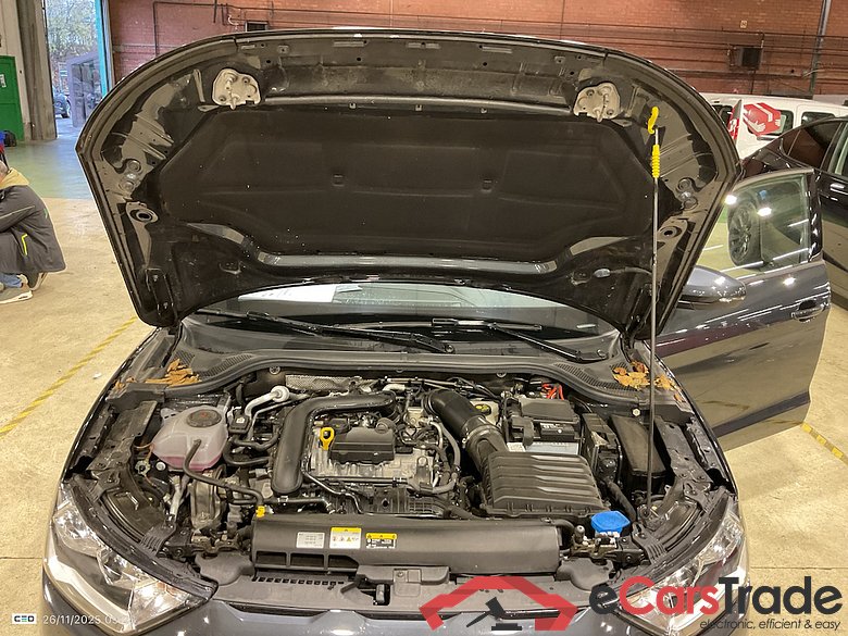 AUDI A1 SPORTBACK 1.0 30 TFSI ATTRACTION #6