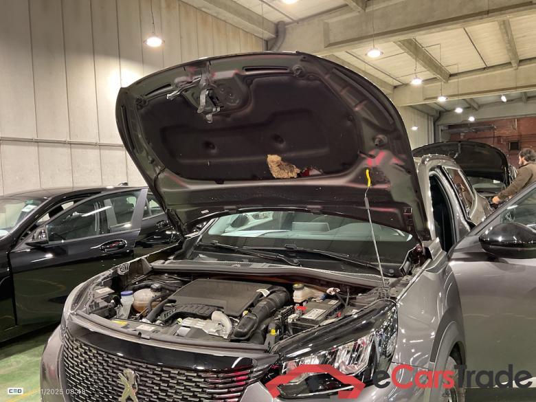 PEUGEOT 2008 1.2 PURETECH 96KW S-S ALLURE #6