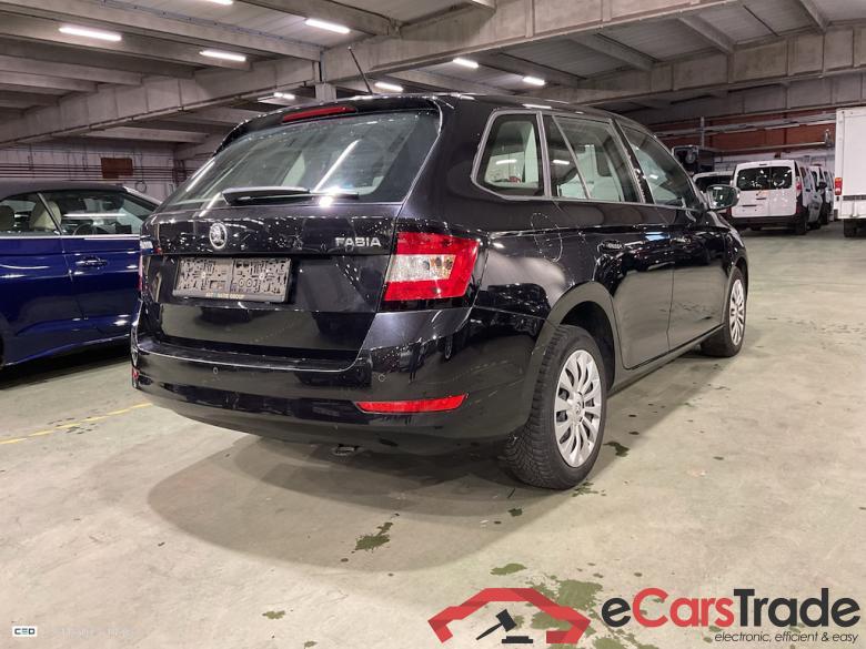 SKODA FABIA COMBI - 2018 1.0 TSI Ambition #4