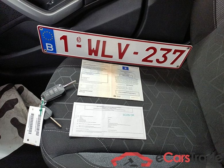 Peugeot 2008 1.2 Puretech 61kW S&S Active 5d #4