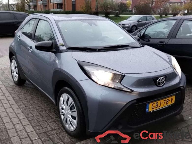 TOYOTA Aygo X 1.0 VVT-i MT Play #2