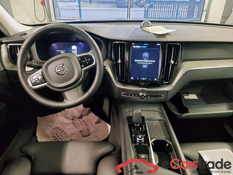 Volvo XC60 (03.2017->) DE - SUV5 B5 (Benzin) AWD EU6d, Ultimate Dark Mild-Hybrid (EURO 6d), (Facelift) #6