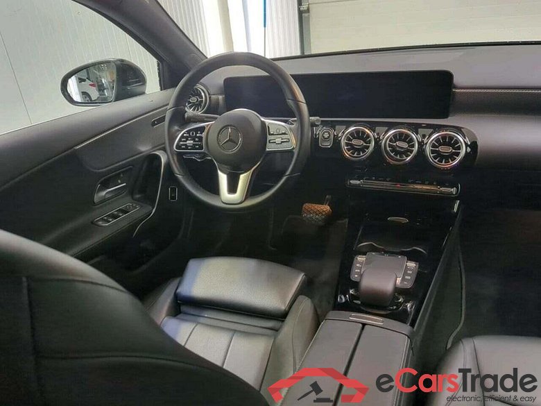 MERCEDES-BENZ A-klasse 250 e Bns Sol Luxury #3
