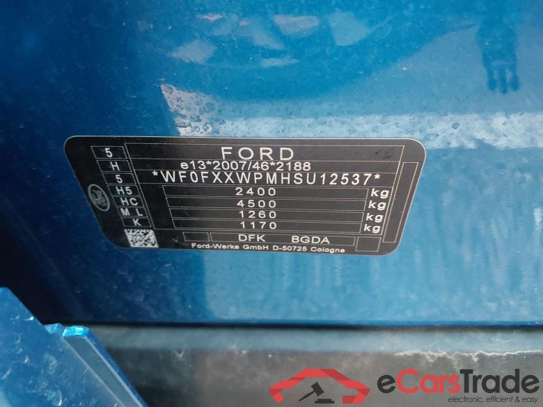 FORD Kuga 2.5 243CV Automático    St Line X (Pano) #5