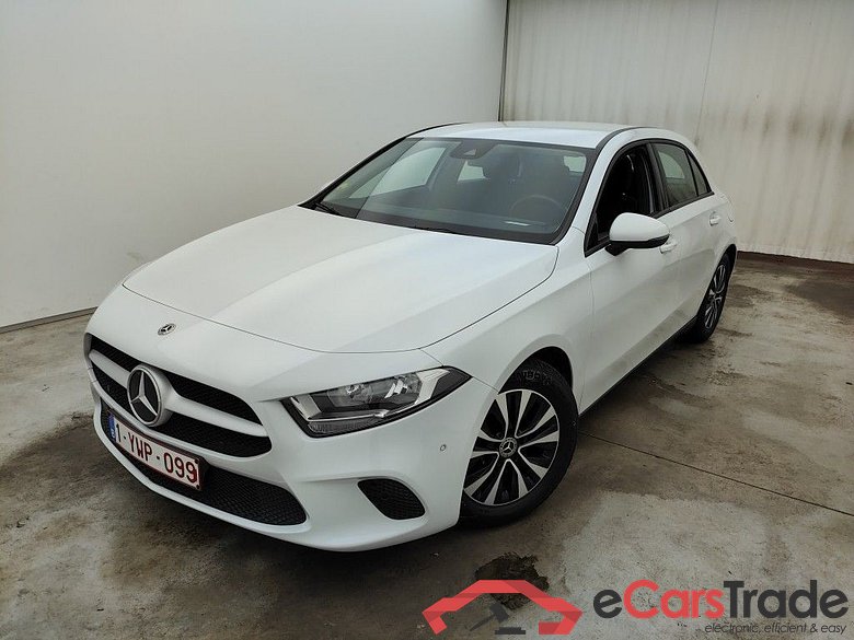 Mercedes-Benz A-Klasse A 180 d Business Solution Aut. 5d